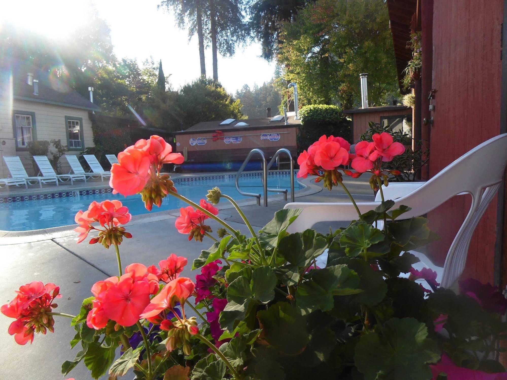 Riverlane Resort Guerneville Exterior photo